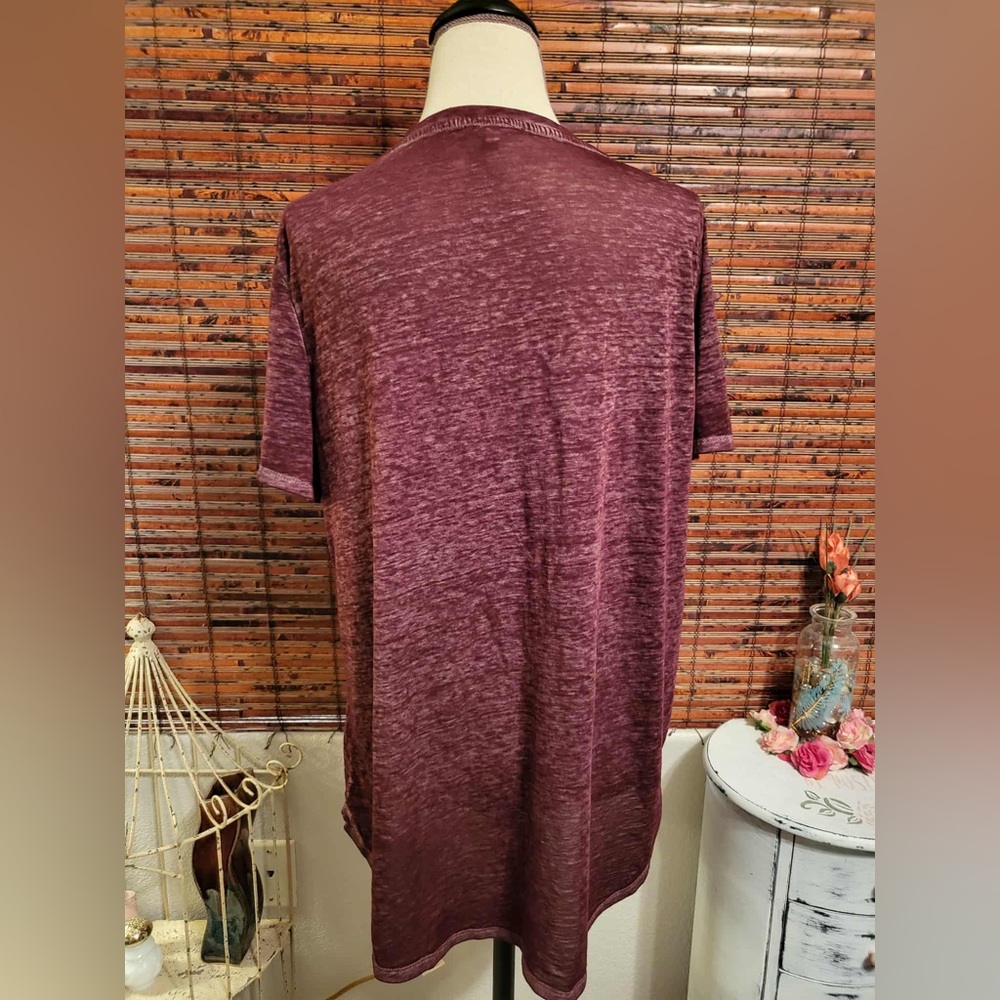 Maurices Burgundy Out of Office Tee - Picture 3 of 5